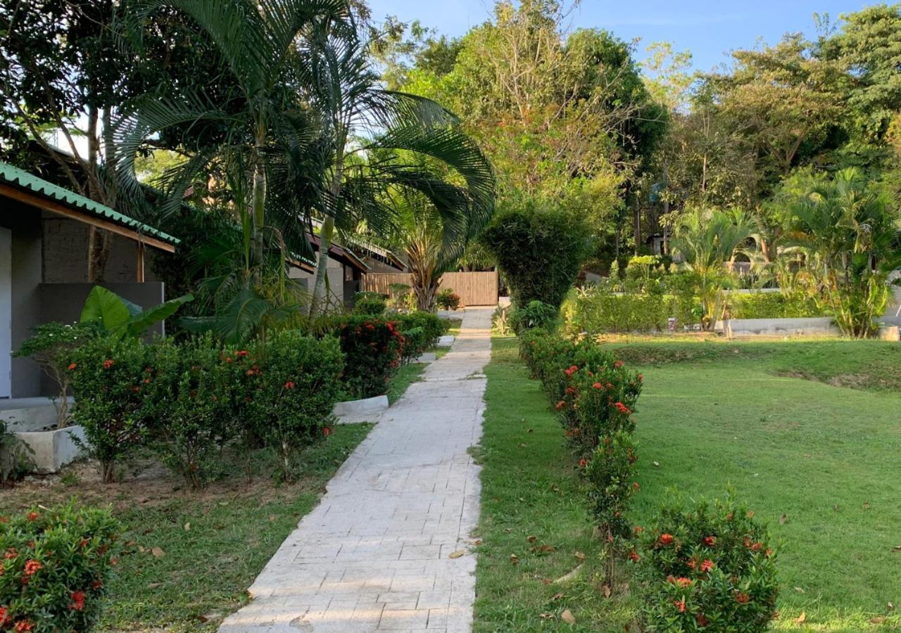 Siam Flora Resort Koh Lanta Exterior foto