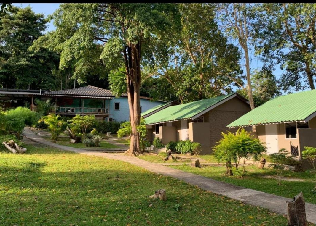 Siam Flora Resort Koh Lanta Quarto foto