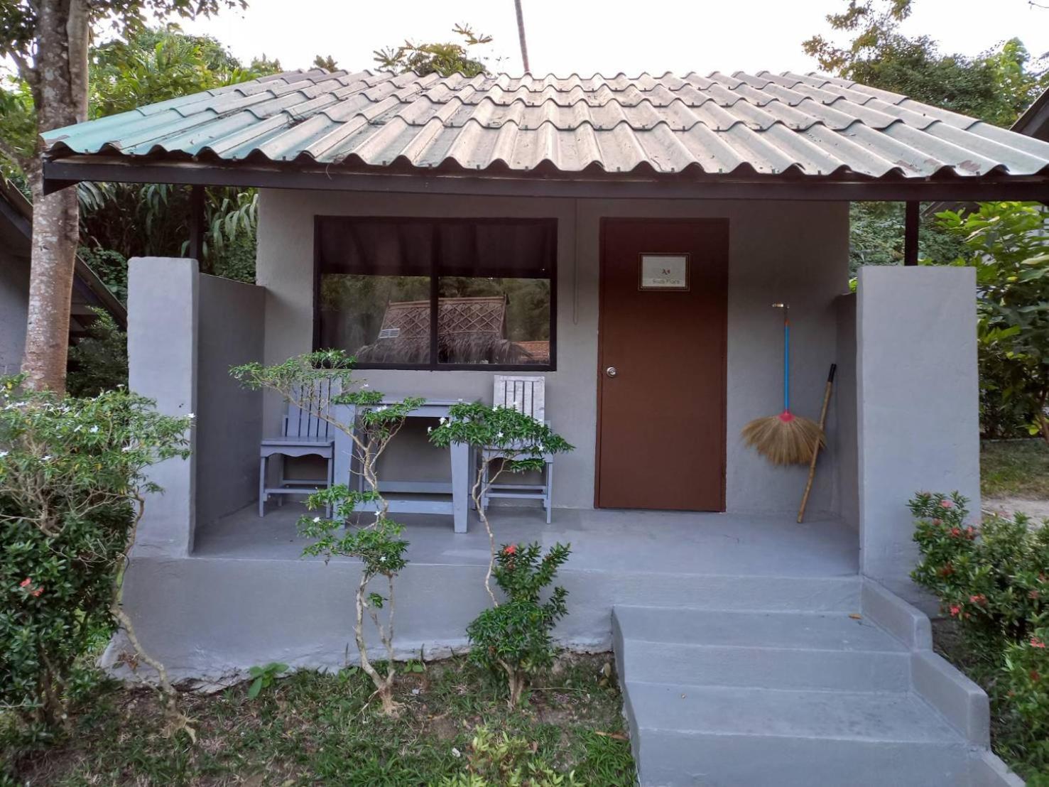 Siam Flora Resort Koh Lanta Exterior foto
